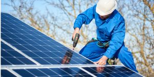 Installation Maintenance Panneaux Solaires Photovoltaïques à Cuinzier